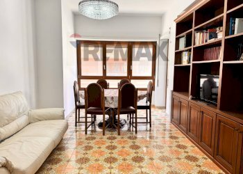 Sala da pranzo - Three-room apartment Via Lucio Lepidio
3, Roma - photo 5