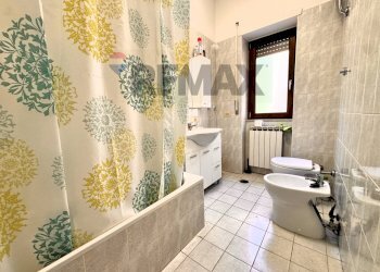 Bagno - Three-room apartment Via Lucio Lepidio
3, Roma - photo 17