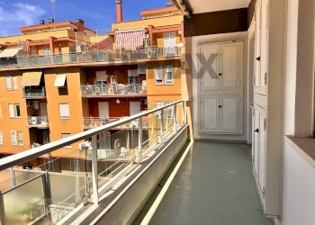 Balcone - Three-room apartment Via Lucio Lepidio
3, Roma - photo 20