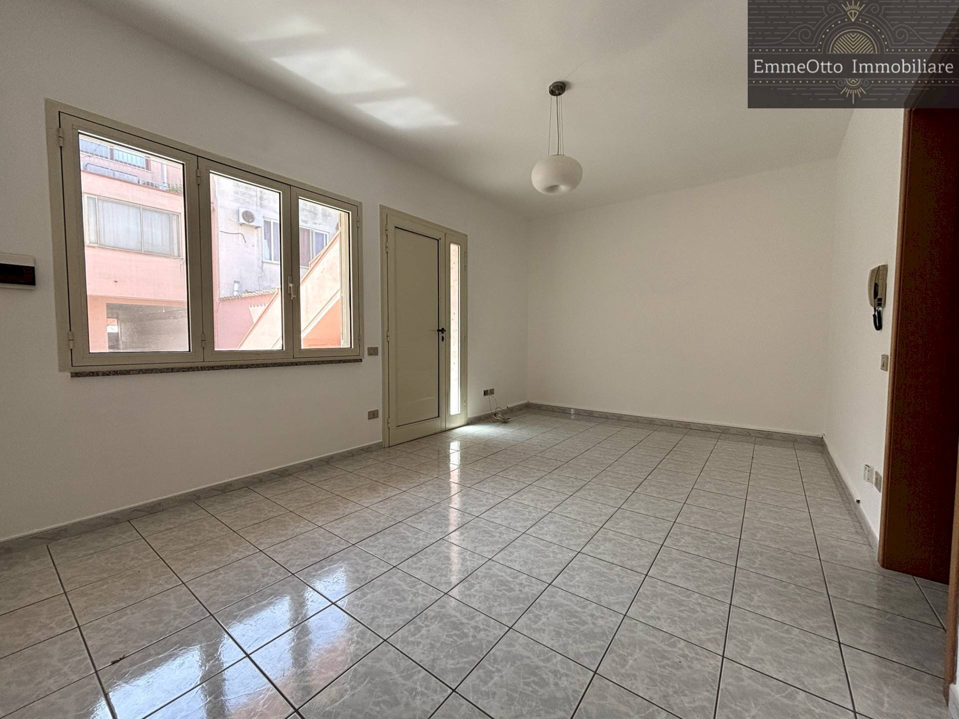 Foto 1 - Three-room apartment VIA SEMPIONE
 
10, Monserrato - photo 1