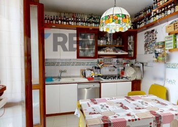 Cucina - Trilocale via Cardinale Oscar Romero
 
19, Magenta - foto 26