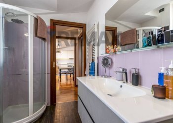 Bagno - Bilocale Via Guglielmo Pepe
 
24, Paderno Dugnano - foto 15
