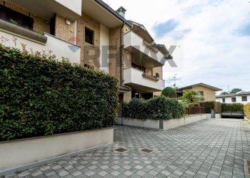 Edificio all\'aperto - Bilocale Via Guglielmo Pepe
 
24, Paderno Dugnano - foto 25