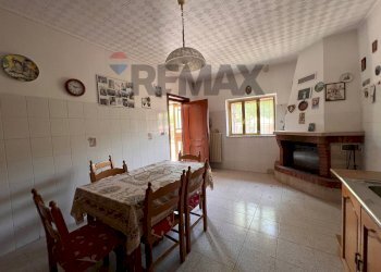Sala da pranzo - Independent house C/da Pescare
 
snc, Fragneto Monforte - photo 3