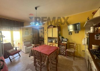 Sala da pranzo - Quadrilocale Via Matilde Serao
 
9, Telese Terme - foto 11