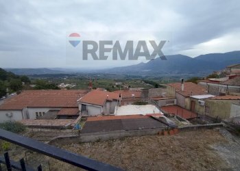 Edificio all\'aperto - Casa semi indipendente PIAZZA CROCI
 
44, San Lupo - foto 9