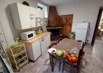 Cucina - Casa semi indipendente PIAZZA CROCI
 
44, San Lupo - foto 15