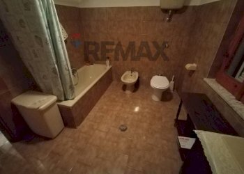 Bagno - Casa semi indipendente PIAZZA CROCI
 
44, San Lupo - foto 31