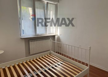 Camera / camera da letto - Bilocale via Foscolo
17, Busto Arsizio - foto 16