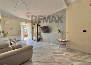 Soggiorno - Three-room apartment Via Roma
 
211, Mariglianella - photo 6