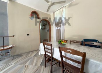 Sala da pranzo - Three-room apartment Via Roma
 
211, Mariglianella - photo 7