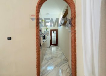 Hall / corridoio - Three-room apartment Via Roma
 
211, Mariglianella - photo 8