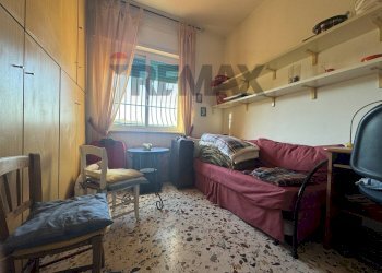 Camera / camera da letto - Monolocale Napoli - foto 8