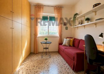 Soggiorno - One-room apartment Via San Domenico
96, Napoli - photo 8