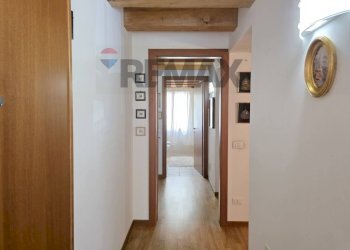 Hall / corridoio - Three-room apartment Via Cal Di Zoc
1, Valdobbiadene - photo 12