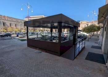 Edificio all\'aperto - Attività Commerciale piazza libertà
 
2, Ragusa - foto 16
