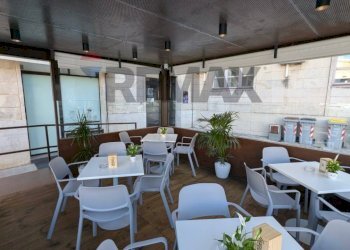 Terrazza - Attività Commerciale piazza libertà
 
2, Ragusa - foto 17