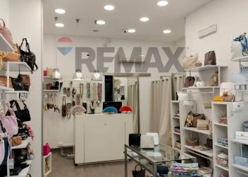 Dispensa di stoccaggio - Shop via Terrasanta
108/A, Palermo - photo 3