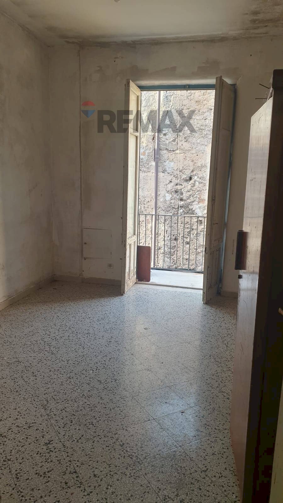 Stanza vuota - Apartment Via Dell'Università
 
40, Palermo - photo 2