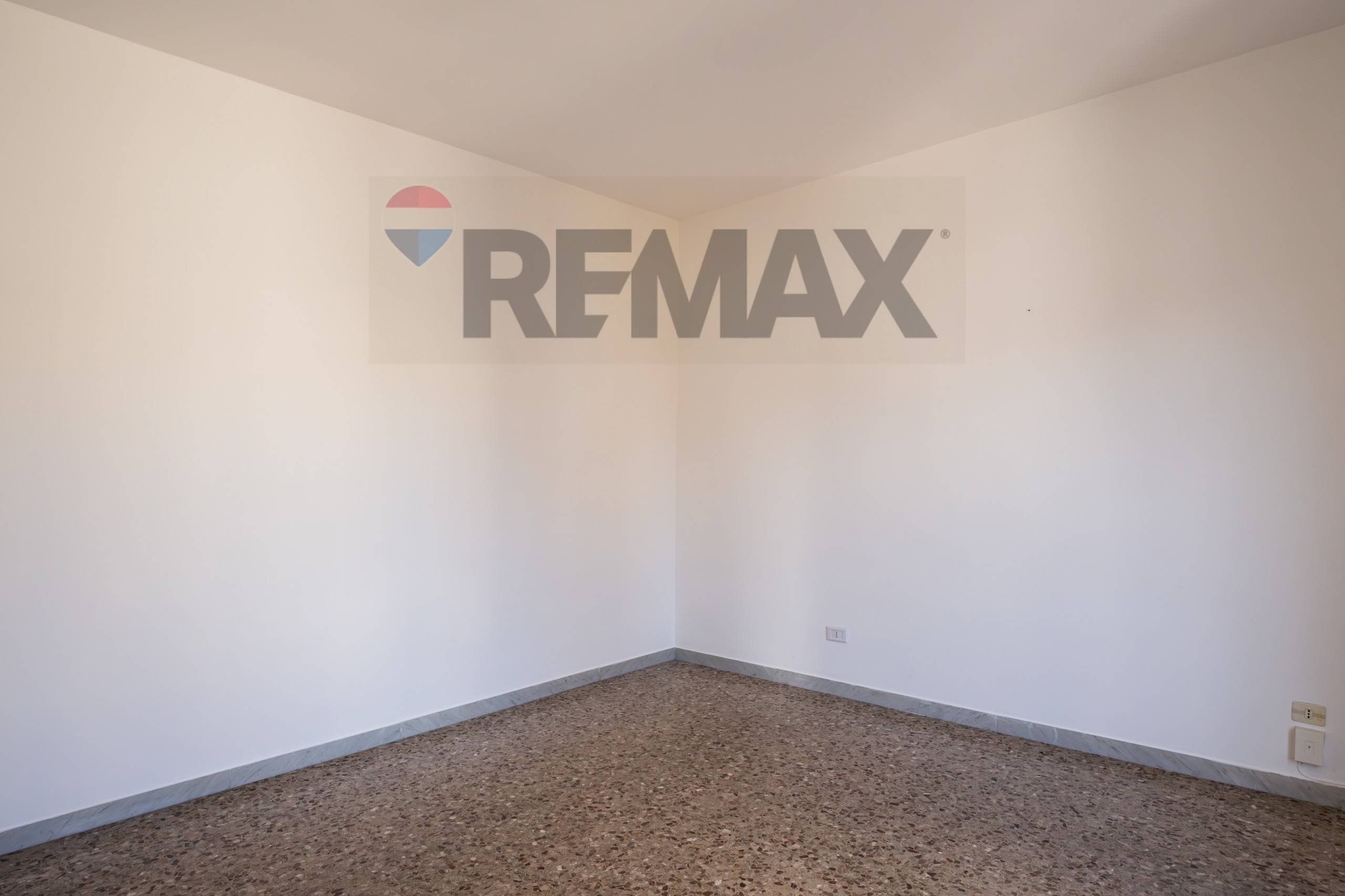 Stanza vuota - Three-room apartment via Ponticello
 
16, Crispiano - photo 2