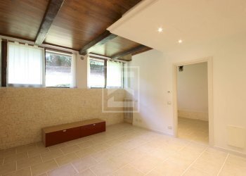 Foto 4 - Bilocale VIA VITTORIALE
 
11, Gardone Riviera - foto 4