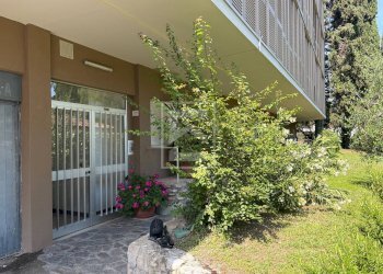 Foto 12 - Bilocale VIA VITTORIALE
 
11, Gardone Riviera - foto 12