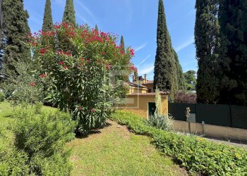 Foto 13 - Bilocale VIA VITTORIALE
 
11, Gardone Riviera - foto 13
