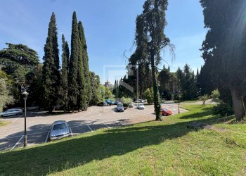 Foto 18 - Bilocale VIA VITTORIALE
 
11, Gardone Riviera - foto 18