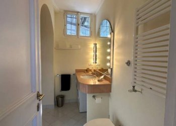 Bagno - Two-room apartment via di San Teodoro, 2, Roma (neighborhood Centro Storico) - photo 17
