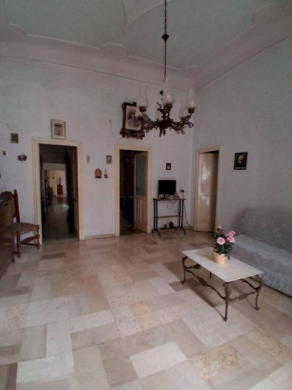 Salone - Villa via Giuseppe Verdi, 60, Monteiasi - photo 2