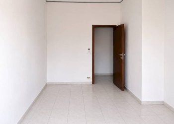 Ufficio - Two-room apartment strada Antica di Grugliasco, 270, Grugliasco - photo 4