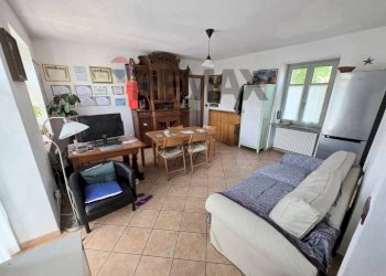 Sala da pranzo - Bilocale via Pralafera
 
28, Torre Pellice - foto 4