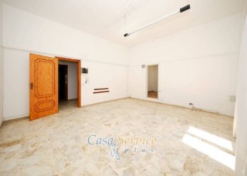 Interno non residenziale - Villa via Ada Negri, Oria - photo 7
