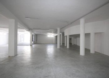 Magazzino - Negozio via Fabio Filzi, Matino - foto 17
