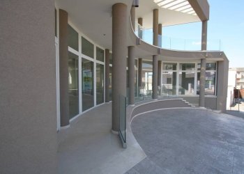 Interno non residenziale - Negozio via Fabio Filzi, Matino - foto 26