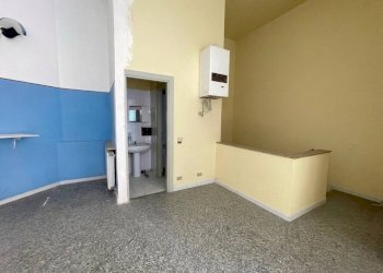 Bagno - Negozio via dei Guasco, Alessandria - foto 3
