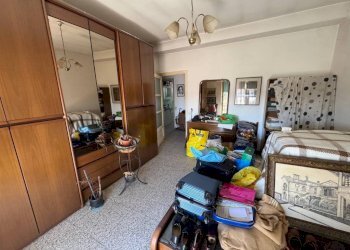 Camera da letto - Bilocale via Giuseppe Mazzini, 9, Arsago Seprio - foto 10