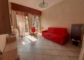 Salone - One-room apartment via San Donato, 3, Torino (neighborhood San Donato) - photo 5