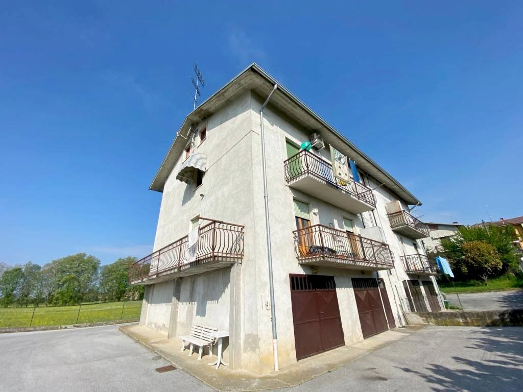 Facciata - Four-room apartment via Langhe, 408, Magliano Alpi - photo 1