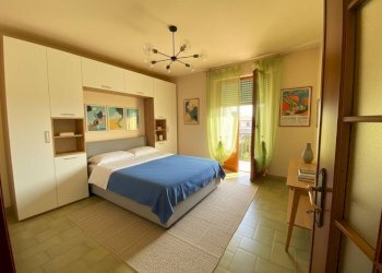 Camera da letto - Four-room apartment via Langhe, 408, Magliano Alpi - photo 8