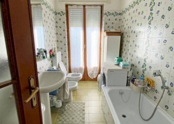 Bagno - Four-room apartment via Langhe, 408, Magliano Alpi - photo 15