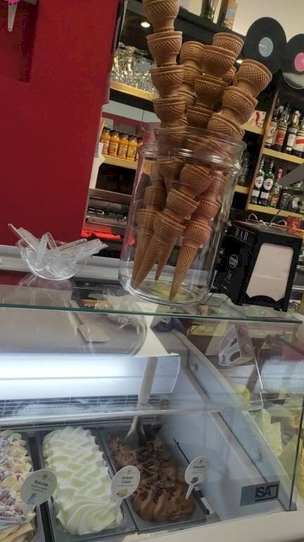 Interno non residenziale - Bar Tavola Calda - Fredda Vado Ligure - foto 3
