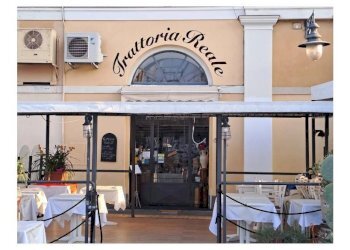 Facciata - Ristorante Savona (zona Centro storico) - foto 1