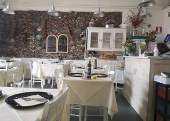 Interno non residenziale - Ristorante Savona (zona Centro storico) - foto 2