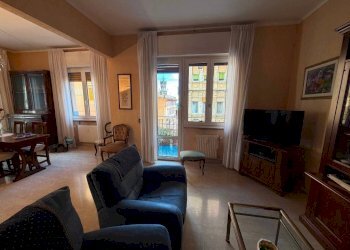 Salone - Appartamento via Cesare Cabella, 26, Genova (zona Castelletto) - foto 8