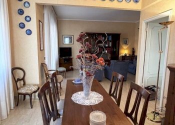 Salone - Appartamento via Cesare Cabella, 26, Genova (zona Castelletto) - foto 11