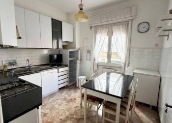 Cucina - Appartamento via Cesare Cabella, 26, Genova (zona Castelletto) - foto 16