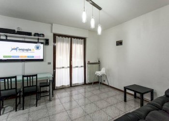 Salone - Trilocale via Silvestro Lega, 21/a, Torino (zona Rebaudengo) - foto 4