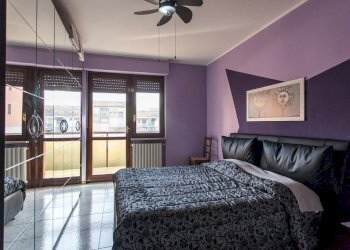 Camera da letto - Trilocale via Silvestro Lega, 21/a, Torino (zona Rebaudengo) - foto 10