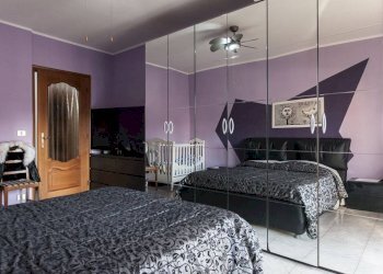 Camera da letto - Trilocale via Silvestro Lega, 21/a, Torino (zona Rebaudengo) - foto 11